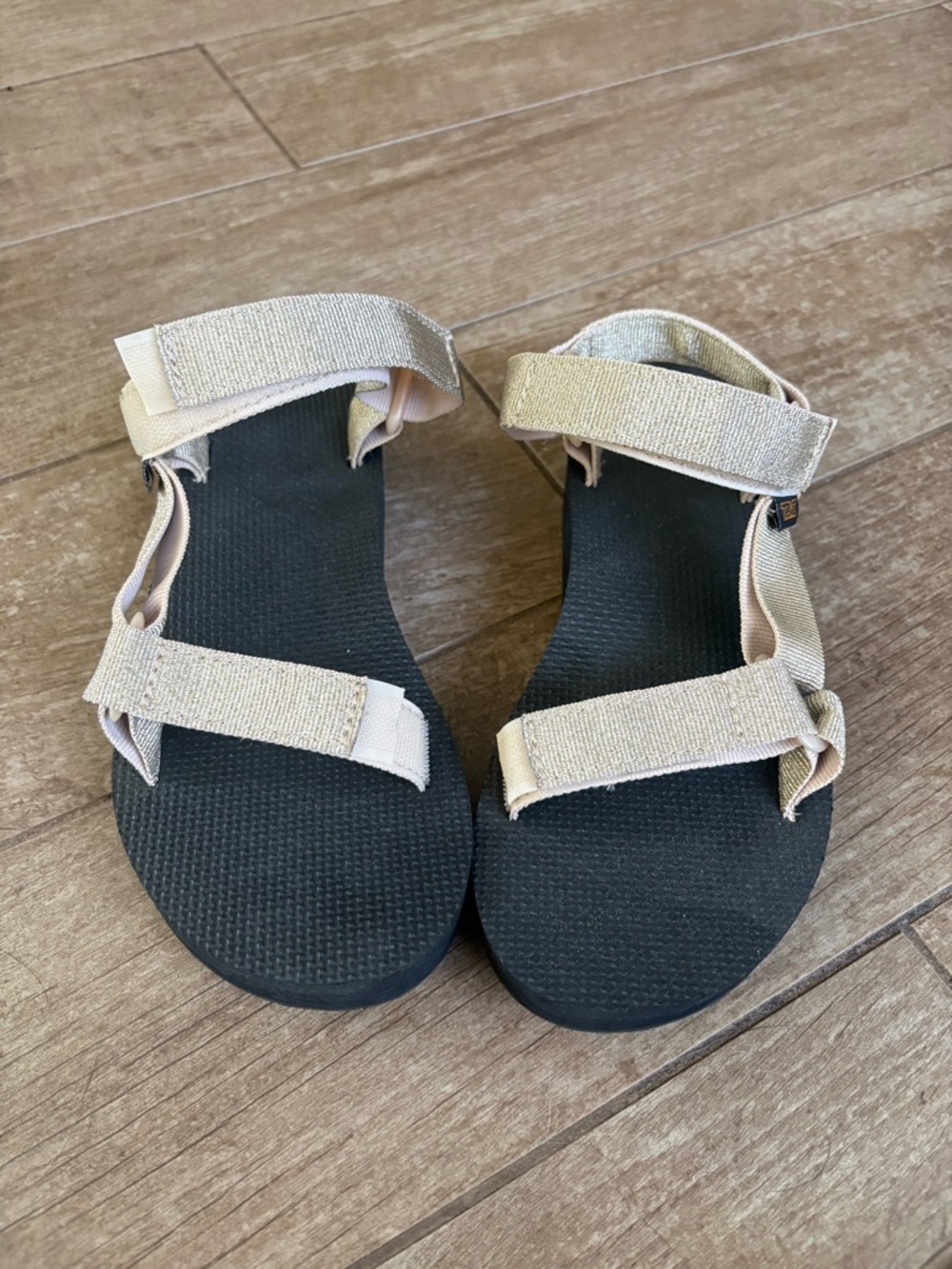 Teva Gold Shimmer Sandals Size 6